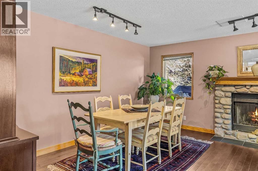 349 OTTER STREET Image 17