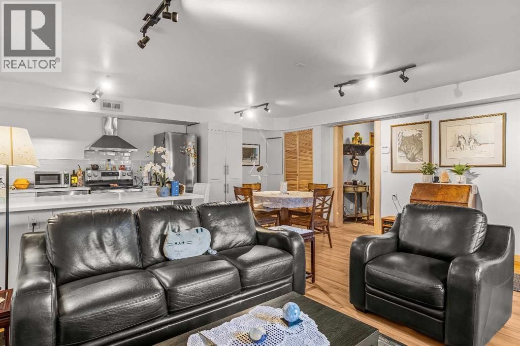 349 OTTER STREET Image 43