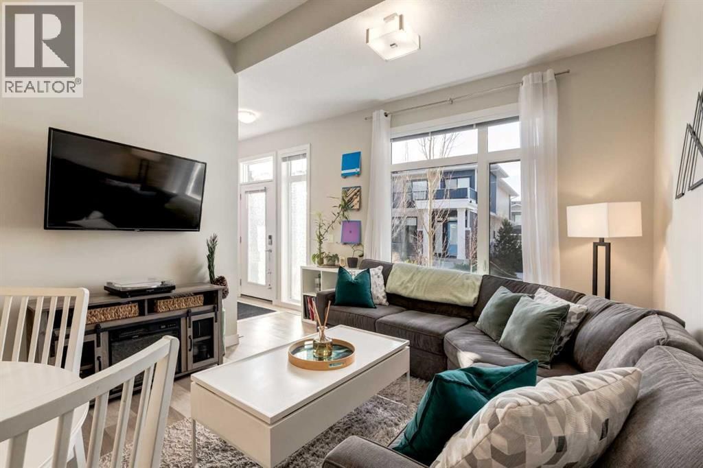 212 CRESTBROOK COMMON SOUTHWEST Image 3