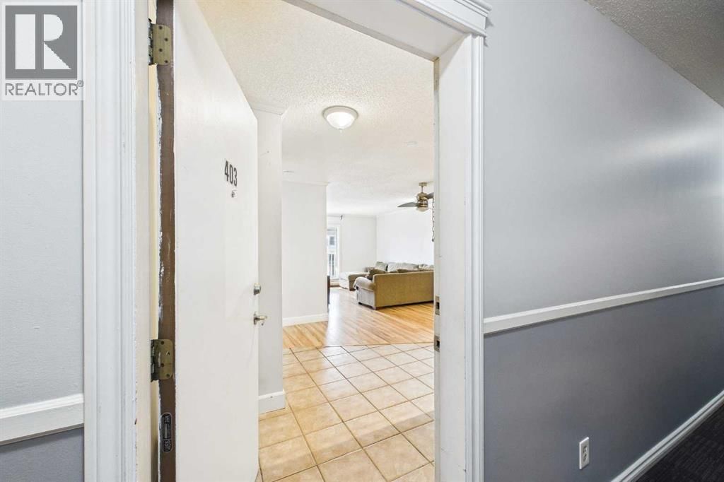 732 57 Avenue property photo