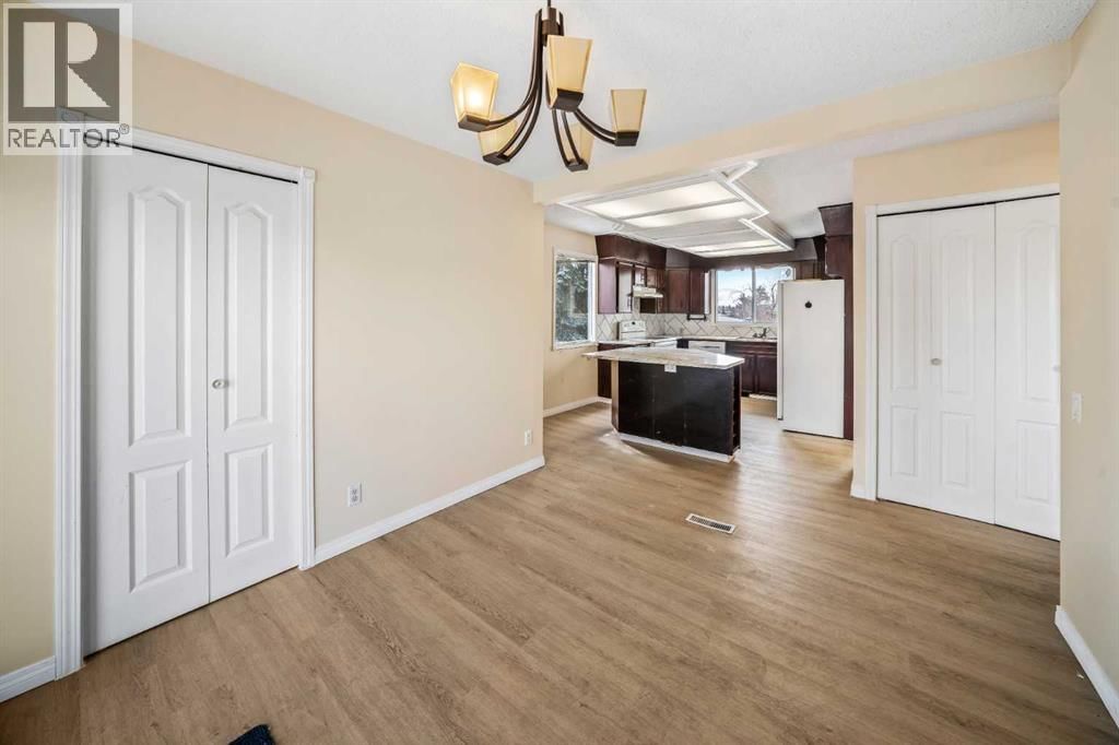 408 QUEEN CHARLOTTE DRIVE SOUTHEAST Image 12