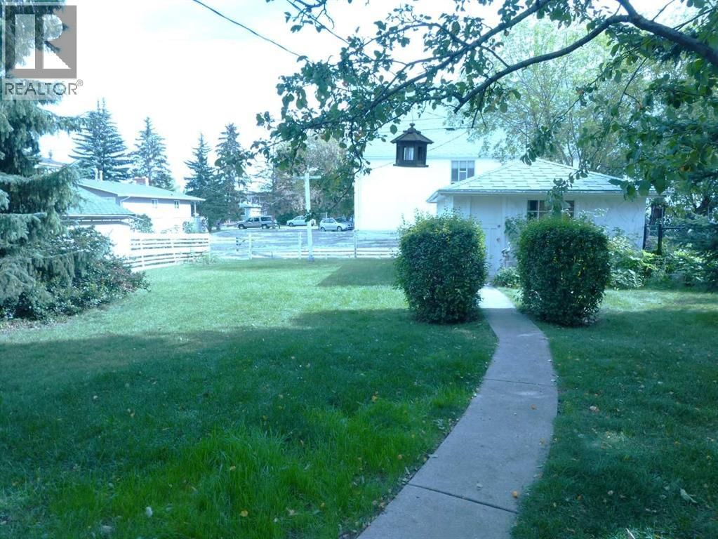 2828 25A STREET SOUTHWEST Image 17