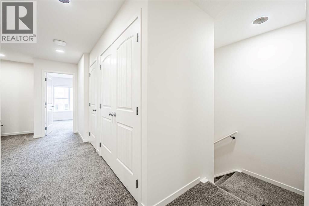 66 HOMESTEAD PARK NORTHEAST Image 18