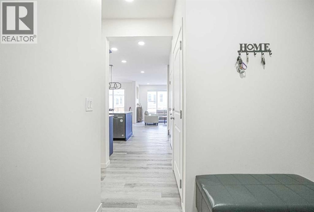 66 HOMESTEAD PARK NORTHEAST Image 6