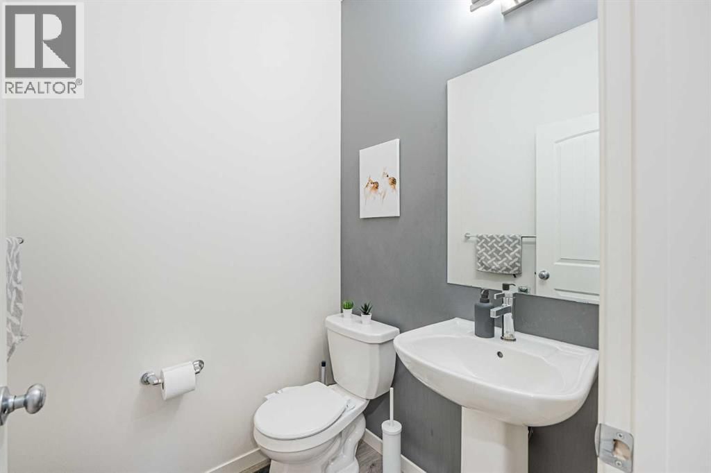 66 HOMESTEAD PARK NORTHEAST Image 8