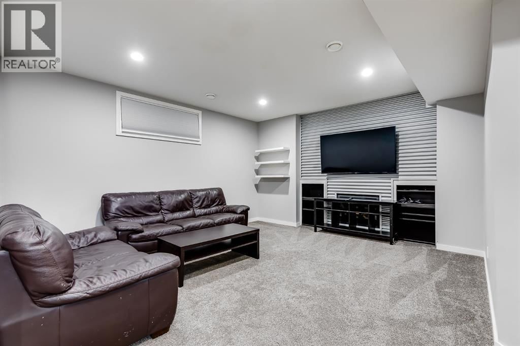 52 COOPERSTOWN PLACE SOUTHWEST Image 24