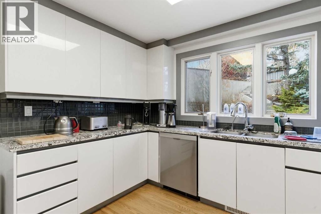 2910 MARQUETTE STREET SOUTHWEST Image 14