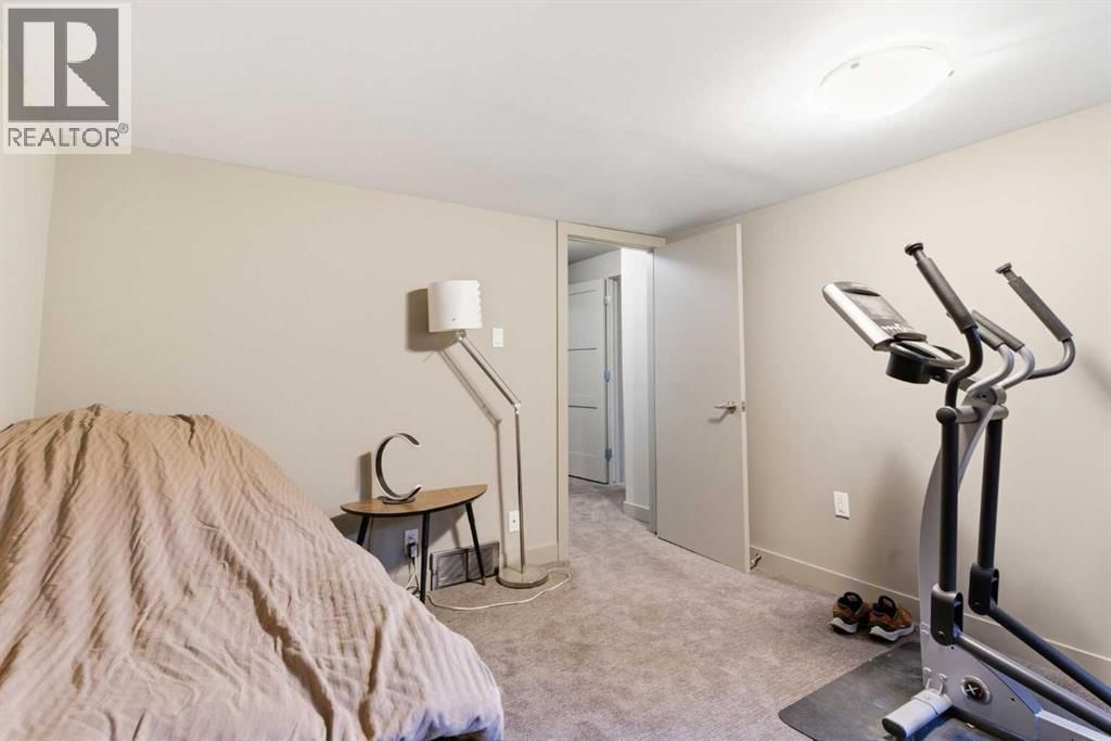 2910 MARQUETTE STREET SOUTHWEST Image 32