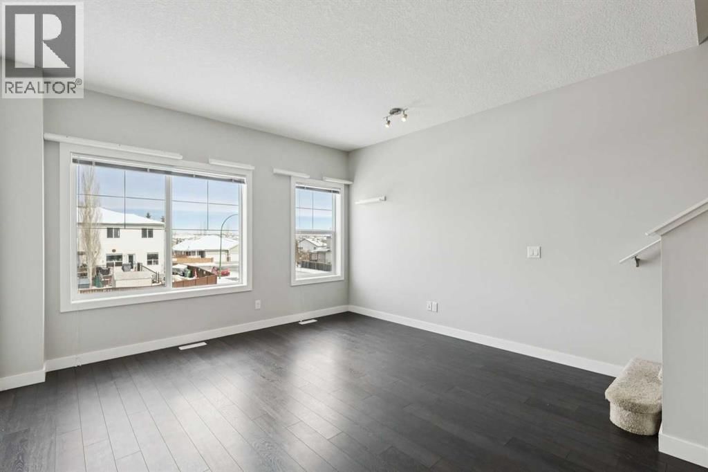 2506 JUMPING POUND COMMON Image 15