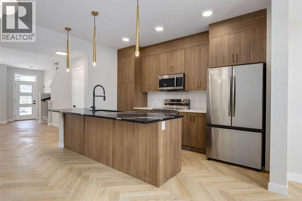 7110 RANGEVIEW AVENUE SOUTHEAST Image 1