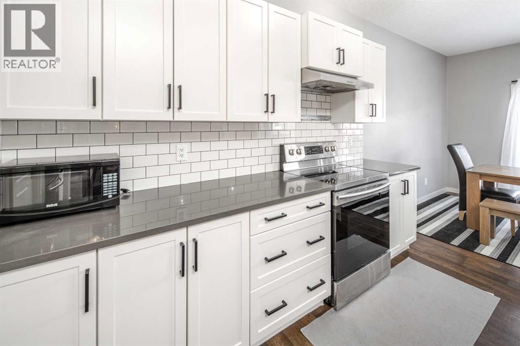80 Howse Manor property photo