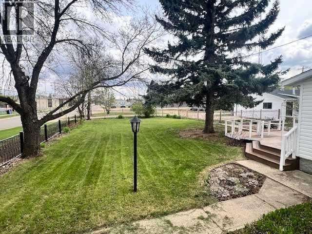 5037 52 STREET Image 23