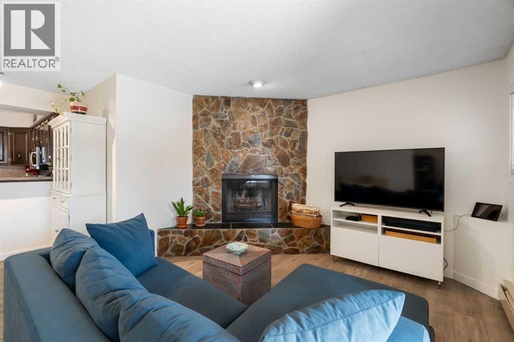 722 4A STREET NORTHEAST Image 8