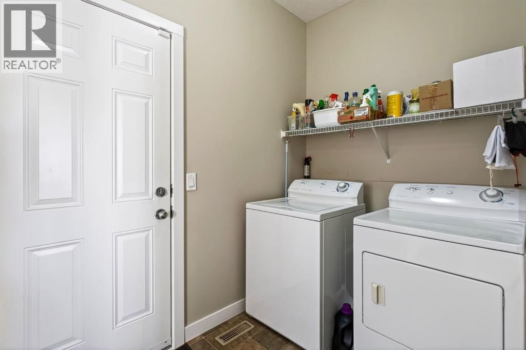 212 SAGEWOOD LANDING SOUTHWEST Image 17