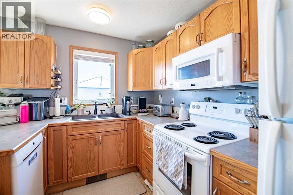 119 DUSTON STREET Image 22