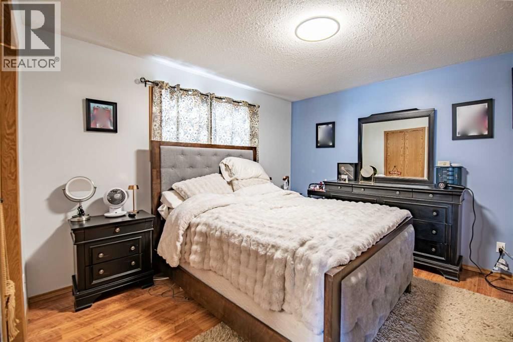 119 DUSTON STREET Image 31