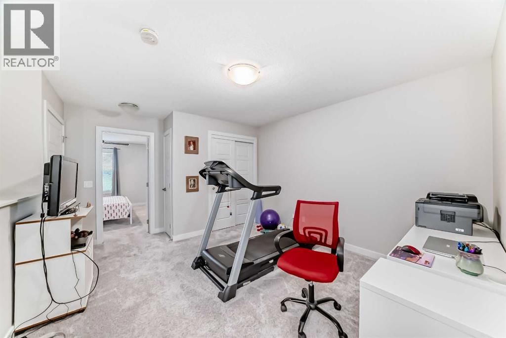 342 REDSTONE BOULEVARD NORTHEAST Image 25