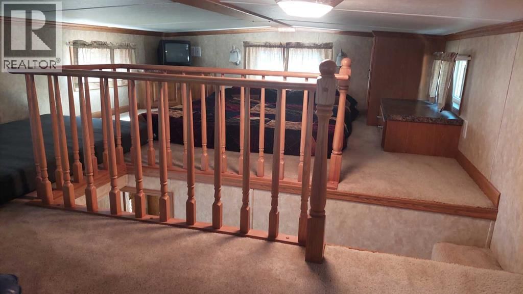 3 TIMBER CRESCENT Image 29