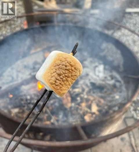 3 TIMBER CRESCENT Image 45