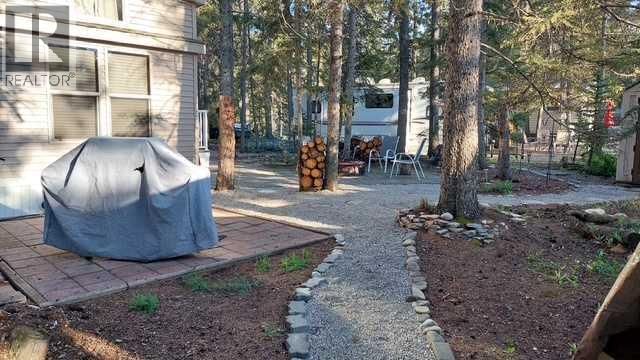 3 TIMBER CRESCENT Image 9