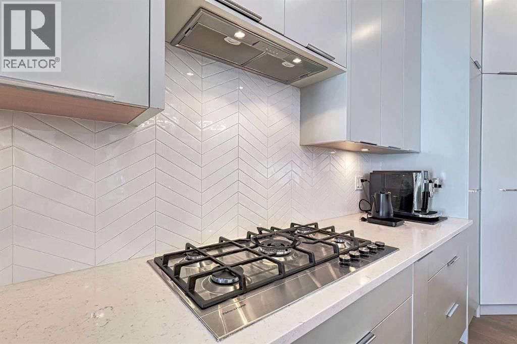 2634 27 STREET SOUTHWEST Image 12