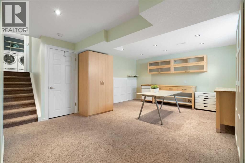 230 SIGNAL HILL PLACE SOUTHWEST Image 34