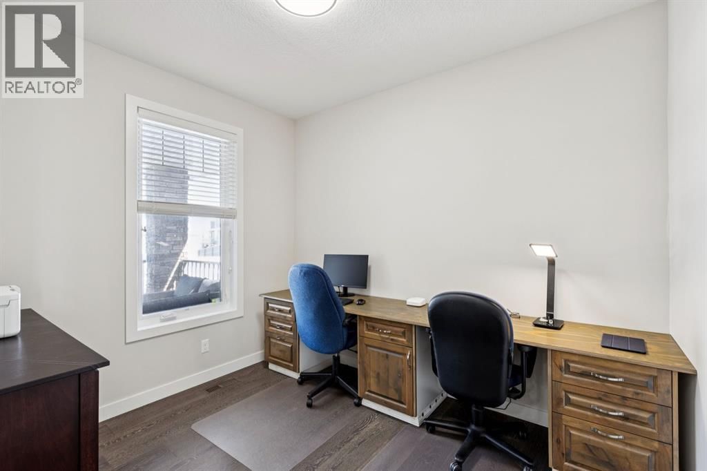 293 BOULDER CREEK CRESCENT Image 10