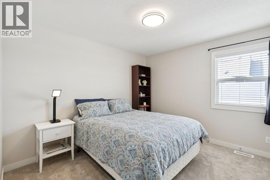 293 BOULDER CREEK CRESCENT Image 31