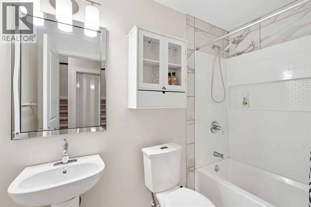 293 BOULDER CREEK CRESCENT Image 38