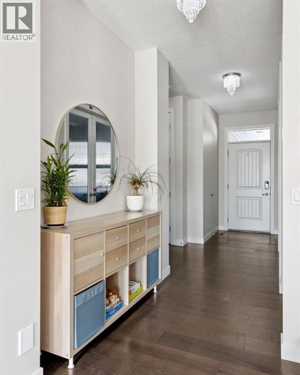 293 BOULDER CREEK CRESCENT Image 9