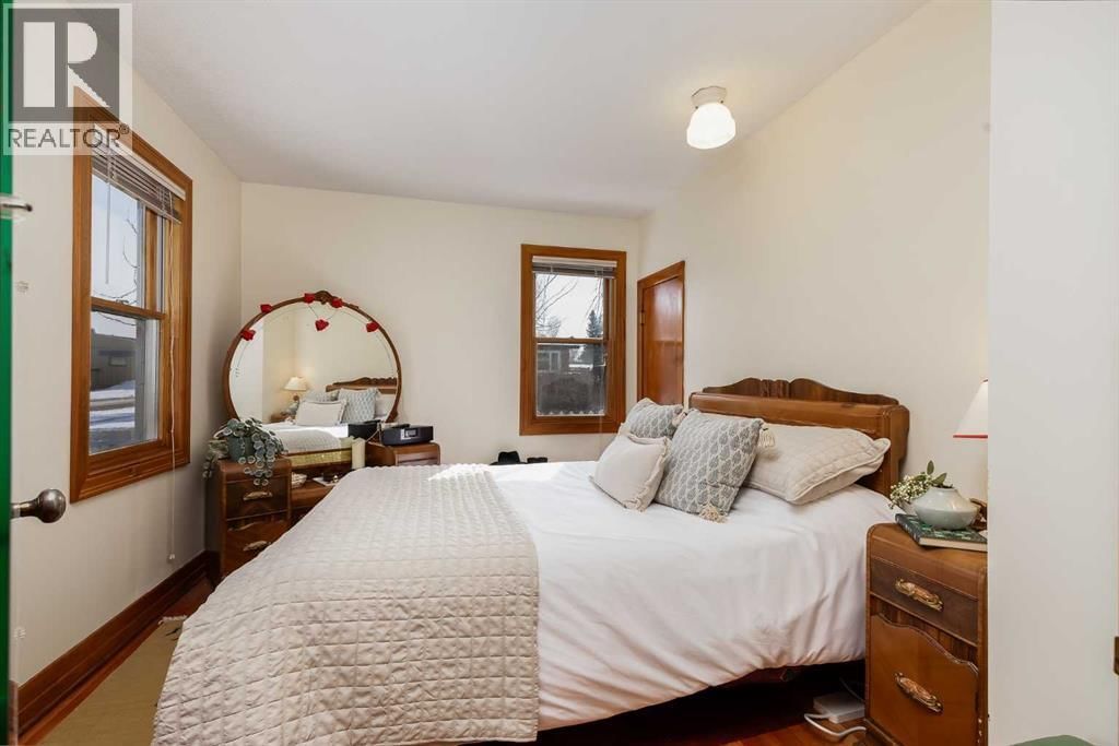 235 3 STREET Image 10