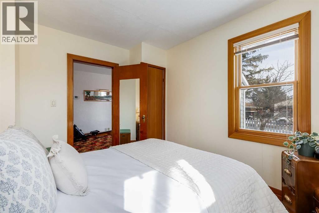 235 3 STREET Image 11