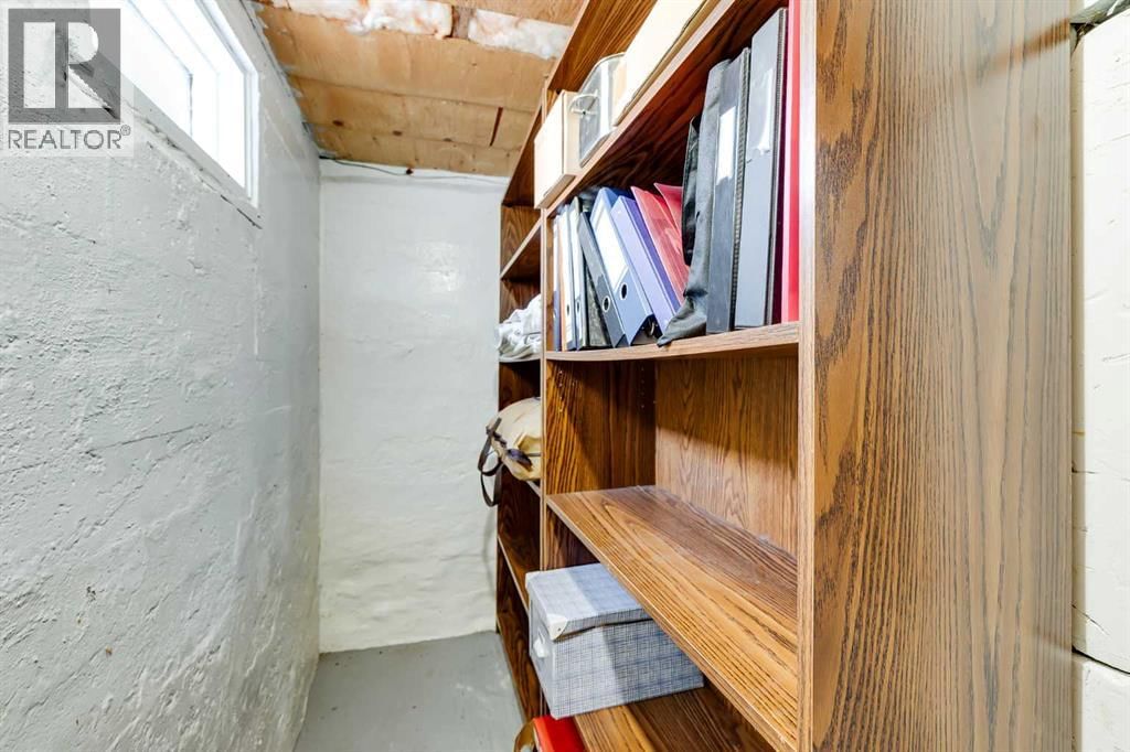 235 3 STREET Image 21