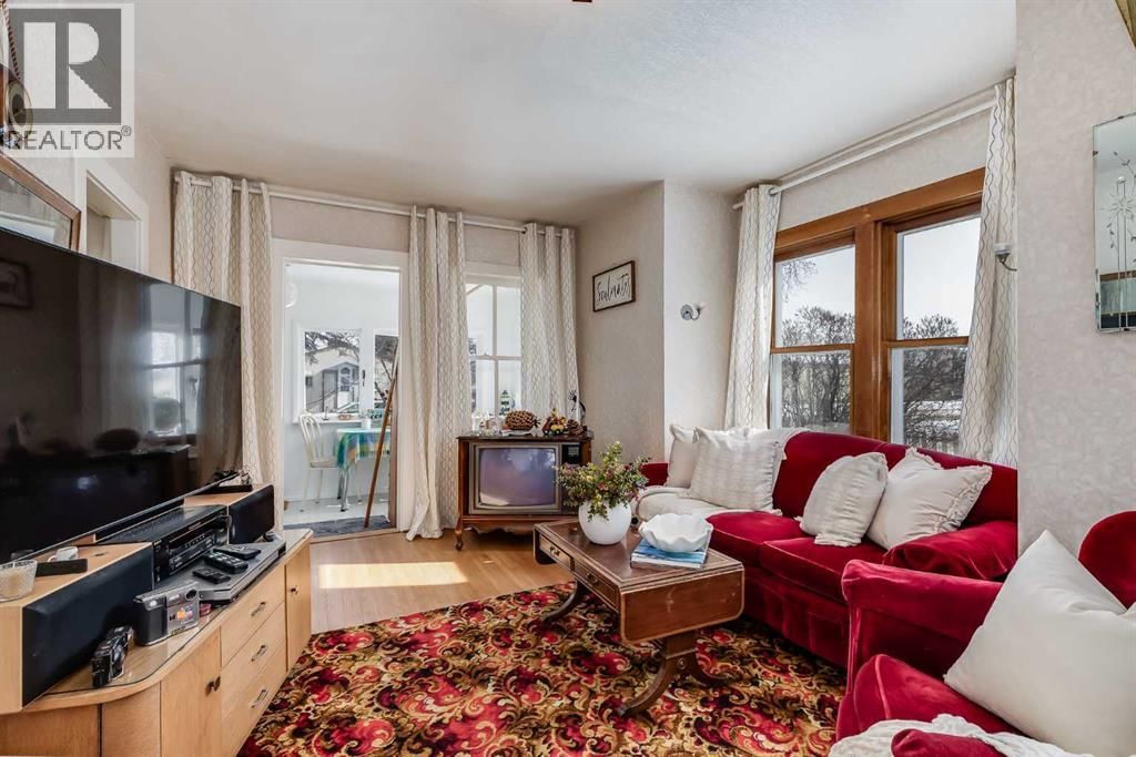 235 3 STREET Image 6