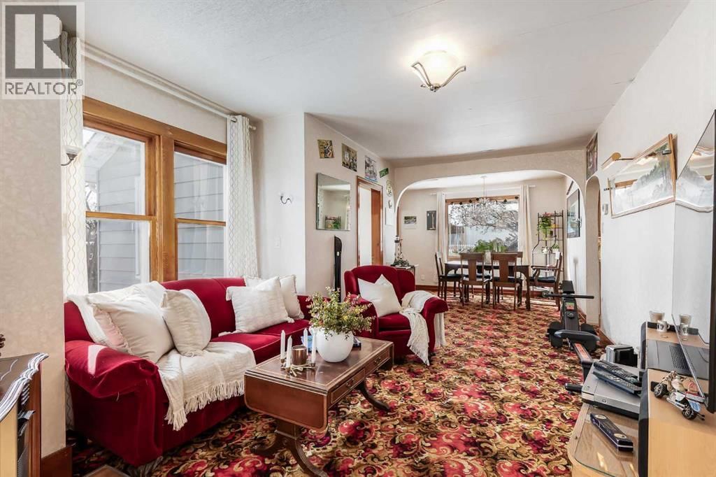 235 3 STREET Image 7