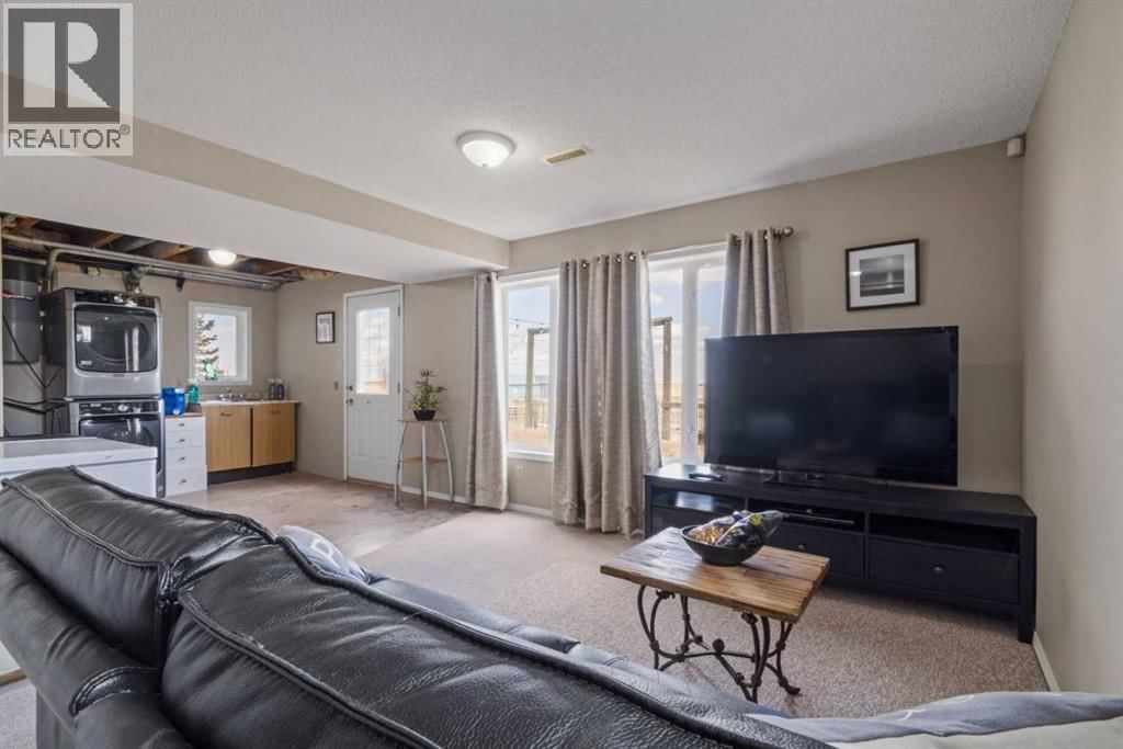 271008 529 HIGHWAY Image 28