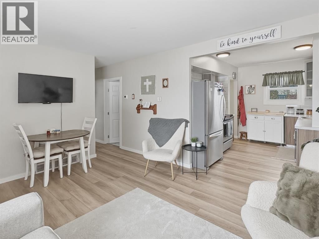 5212 50 AVENUE CRESCENT Image 10