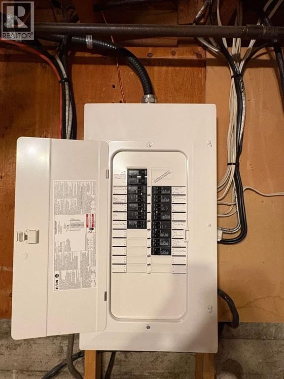 5212 50 AVENUE CRESCENT Image 22