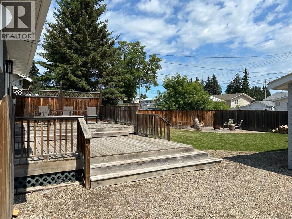 5212 50 AVENUE CRESCENT Image 28