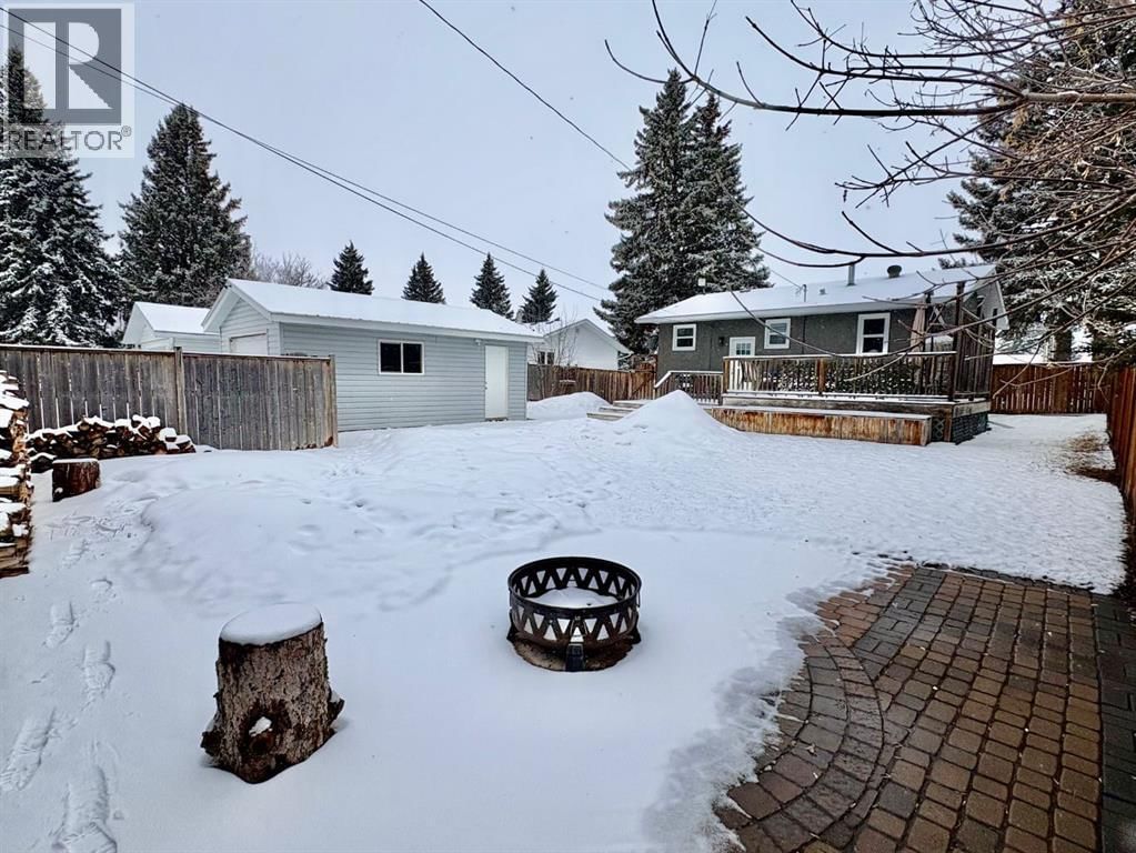 5212 50 AVENUE CRESCENT Image 29