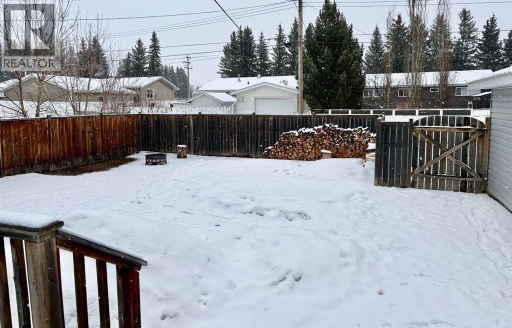 5212 50 AVENUE CRESCENT Image 32