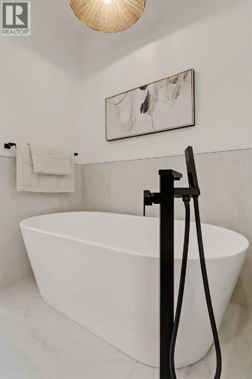 419 22 AVENUE NORTHWEST Image 27