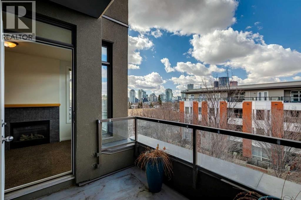 910 CENTRE AVENUE NORTHEAST Image 20