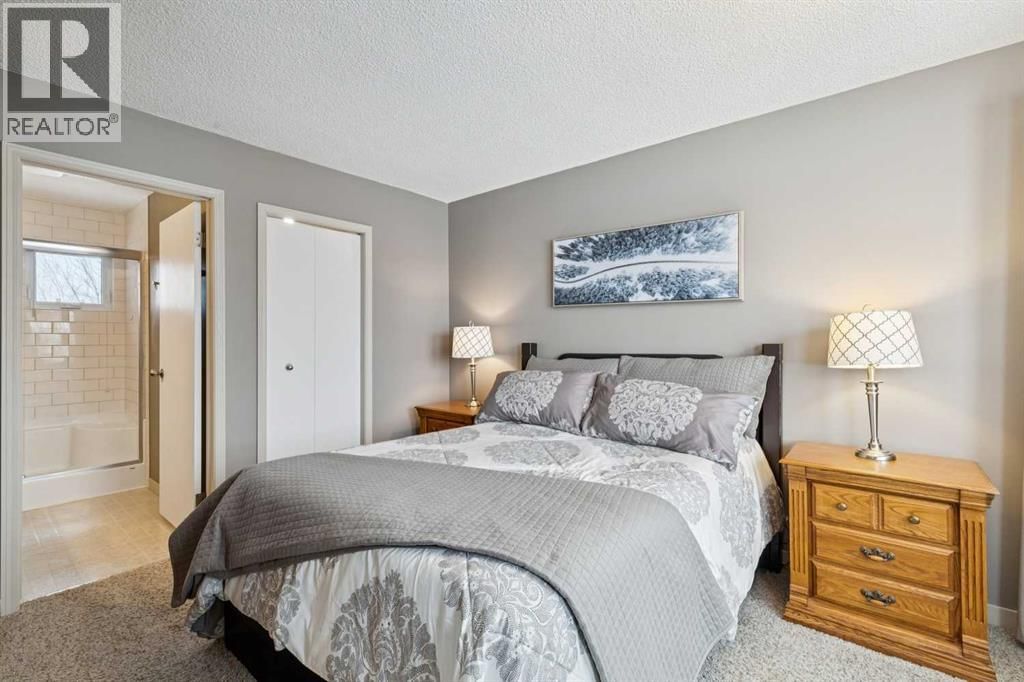 168 ERIN MEADOW CLOSE SOUTHEAST Image 21