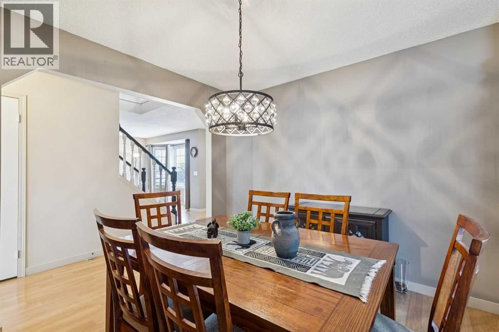 168 ERIN MEADOW CLOSE SOUTHEAST Image 9