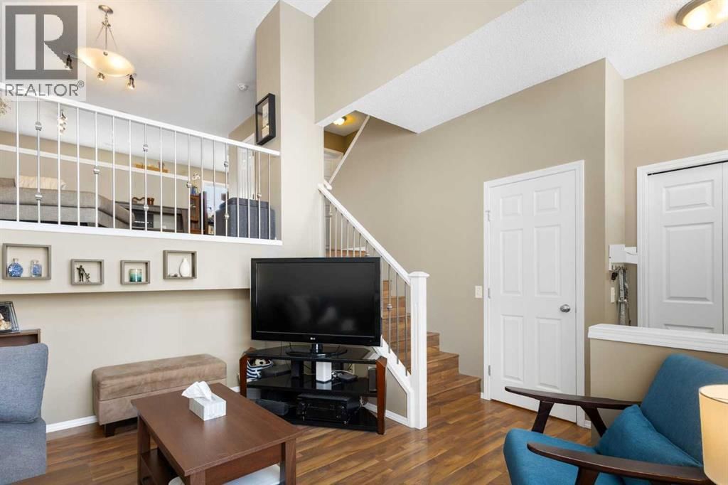 241 Elgin Gardens property photo
