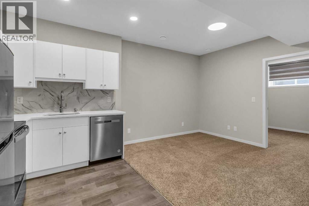 249 AQUILA DRIVE NORTHWEST Image 24