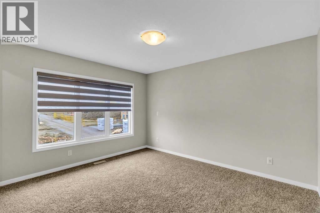 249 AQUILA DRIVE NORTHWEST Image 6