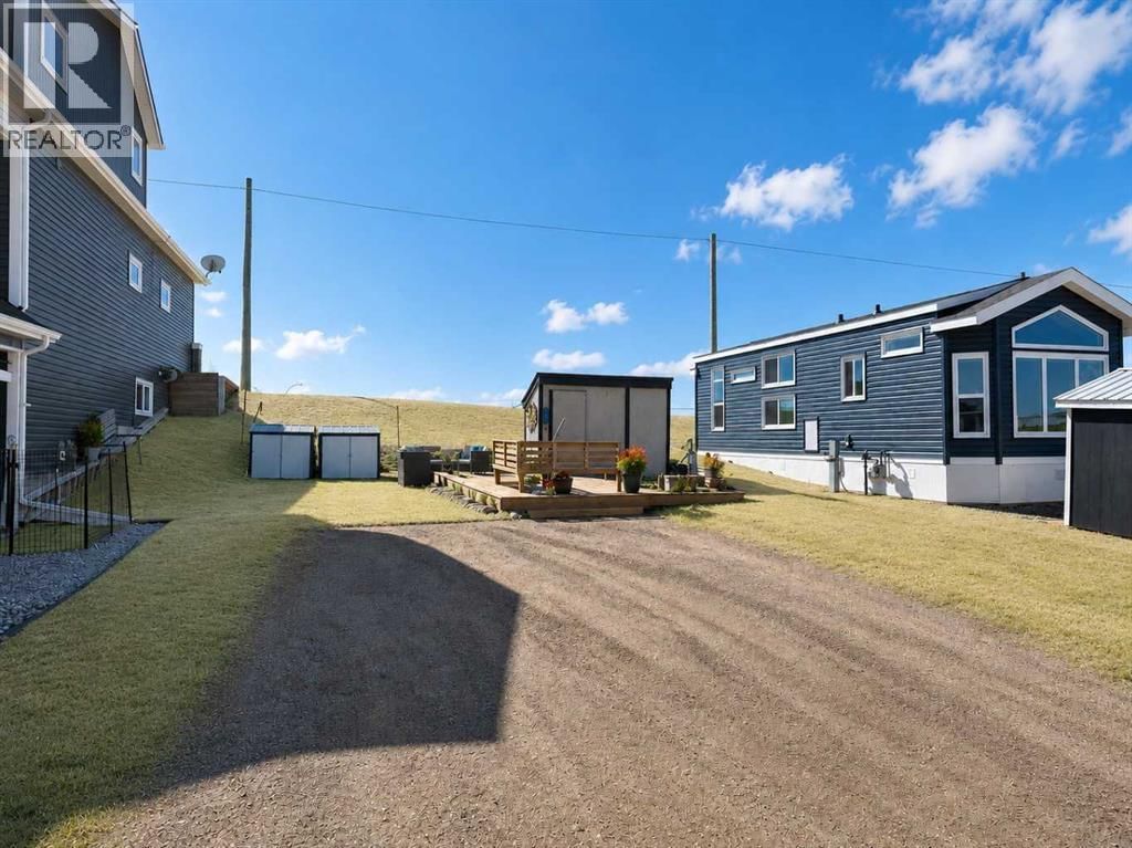 25054 South Pine Lake Road, Rural Red Deer County, Alberta T0M 1R0
