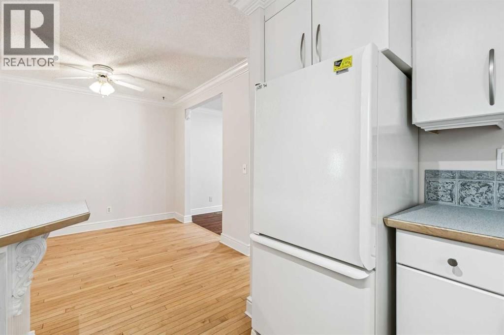 131 WOODGLEN WAY SOUTHWEST Image 12